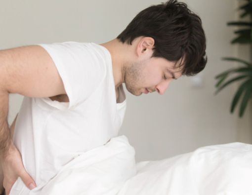Sakit Pinggang Saat Bangun Tidur, Ada Gejala Apa?