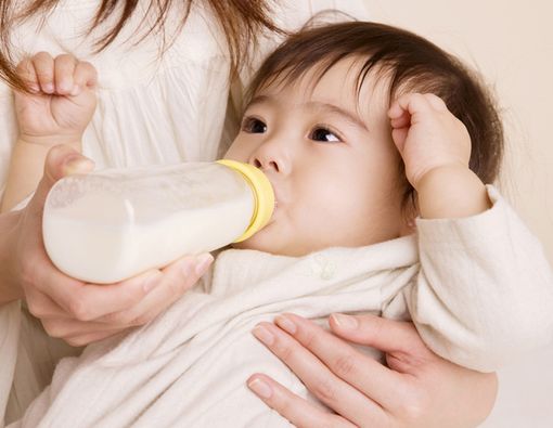 Setelah Menyapih Perlukah Anak Diperkenalkan pada Susu Pengganti?