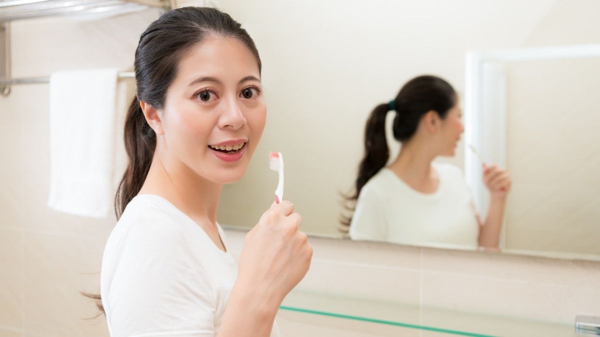 Memutihkan Gigi dengan Pasta Gigi Pemutih, Efektifkah?