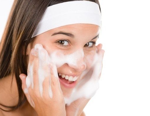 Cara Cepat Hilangkan Bekas Jerawat