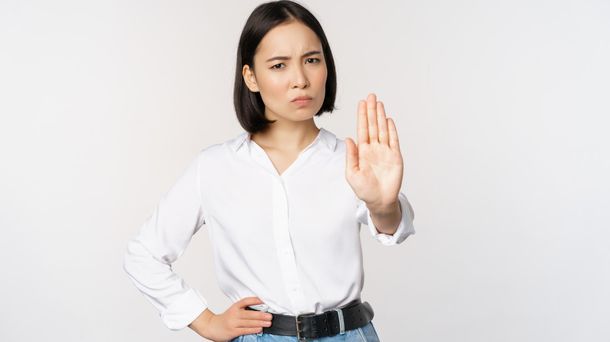 Terjebak Denial? Ini 5 Cara Sehat Mengatasinya