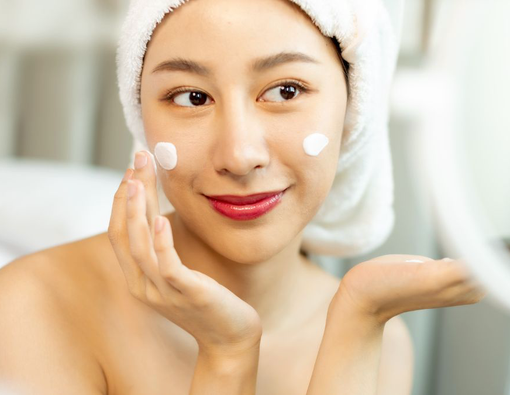Mengenal pH Balance pada Skincare dan Manfaatnya Bagi Kulit