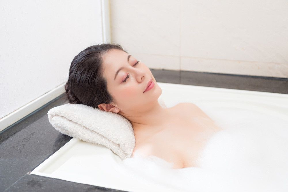 Cantik, Sehat dan Segar dengan Berendam Air Hangat