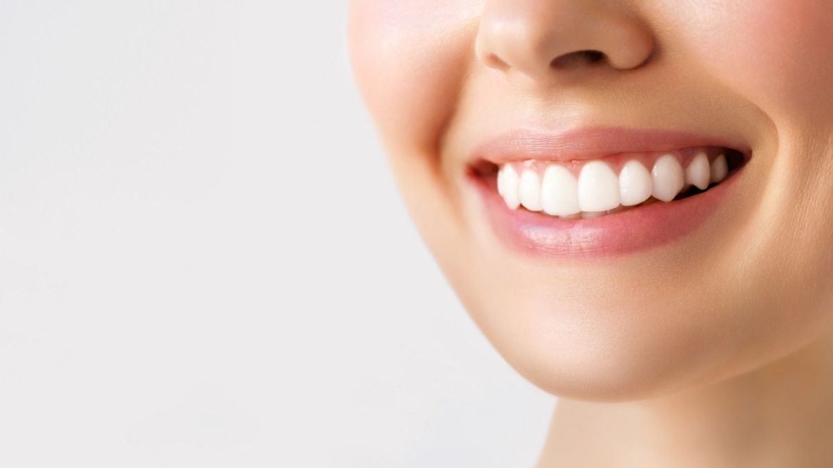 Waspada, Ada Bahaya di Balik Produk Pemutih Gigi