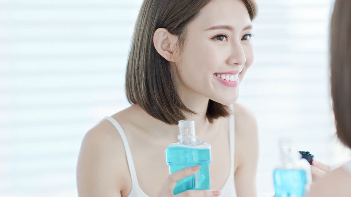 Cara Efektif untuk Memutihkan Gigi di Rumah