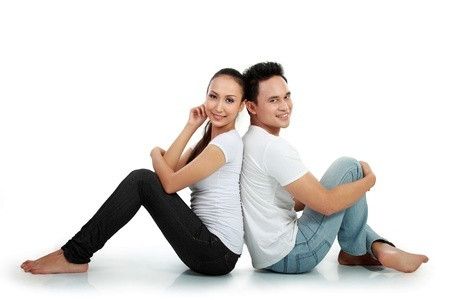 Berapa Jarak Usia Ideal untuk Pasangan?