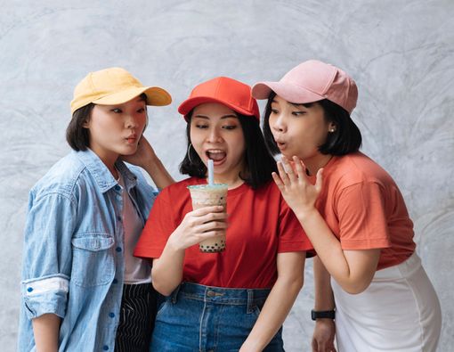 Waspada Bahaya Minuman Kekinian untuk Kesehatan Gigi