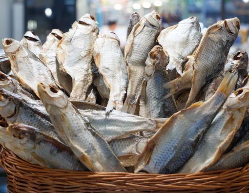 Jari Bengkak Setelah Makan Makanan Asin, Apa Penyebabnya?
