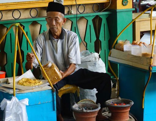 Cicipi Kandungan Gizi Kerak Telor, Makanan Khas Betawi