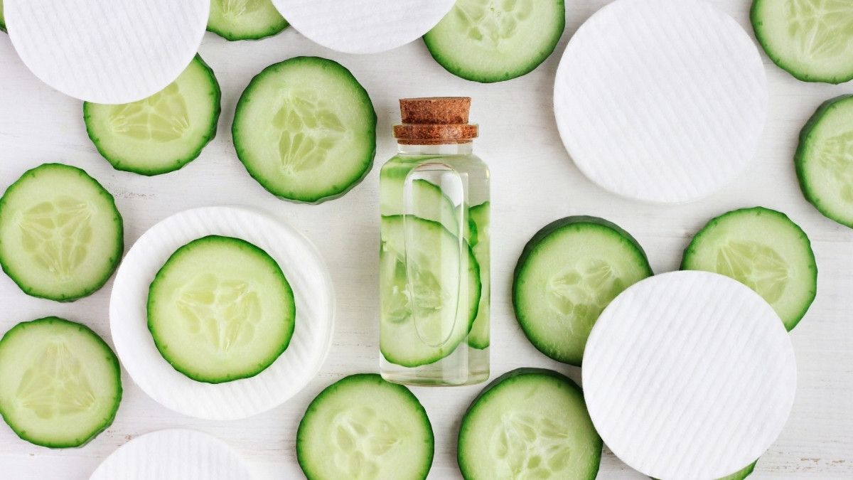 Atasi Kulit Berminyak dengan Toner Mentimun