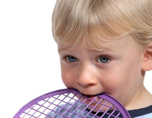 Apa yang Terjadi pada Tubuh Bila Tak Sengaja Menelan Plastik?