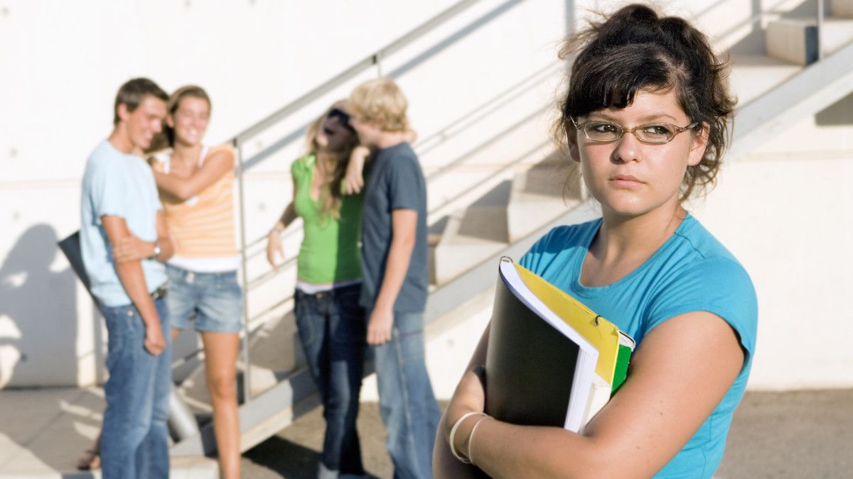 Orang Tua Wajib Tahu, Mahasiswa Rantau Juga Rentan Alami Kesepian