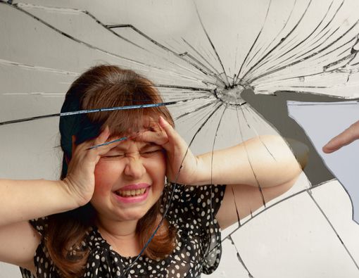 Pasangan Anda Penuh Bujuk Rayu? Hati-hati Jadi Korban Gaslighting