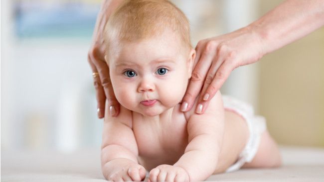 Manfaat Sentuhan Fisik antara Orang Tua dan Bayi