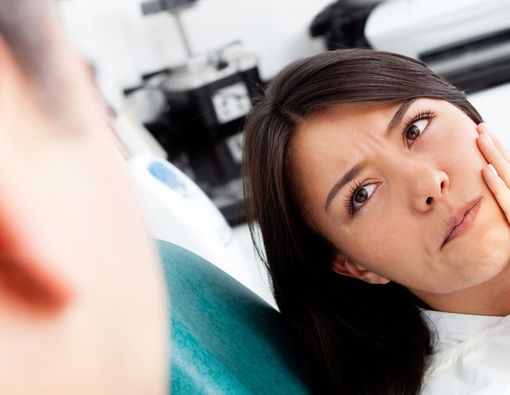 Gusi Bengkak Setelah Tambal Gigi, Inilah Penyebabnya