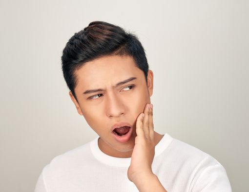 Hal Ini Bikin Anda Rentan Mengalami Gigi Sensitif