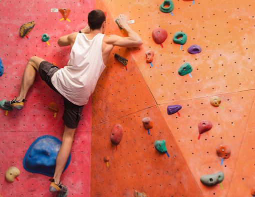 Manfaat Sehat Aktivitas Wall Climbing