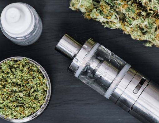 Dampak Buruk Rokok Elektrik bagi Kesuburan Pria