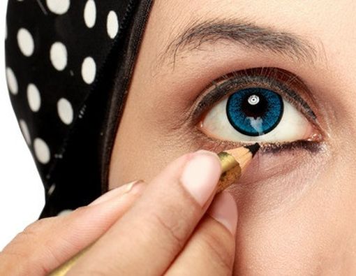 9 Cara Mata Tetap Sehat &amp; Cantik dengan Kosmetik