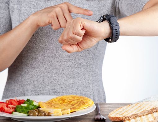 15 Makanan Terbaik untuk Buka Puasa Intermittent Fasting