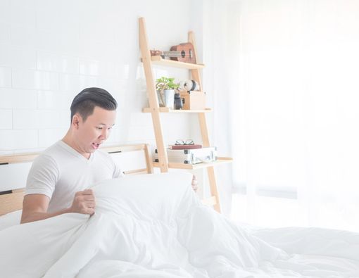 Penis Ereksi Meski Tak Ada Rangsangan, Ini Penyebabnya