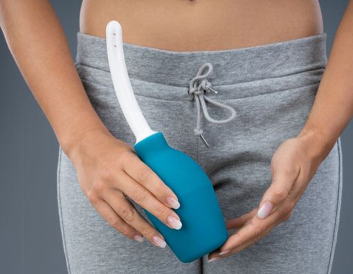 Amankah Membersihkan Miss V dengan Douching?