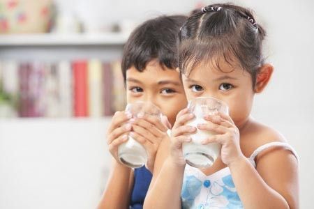 Aturan Pemberian Susu pada Anak Agar Tidak Membuat Gemuk