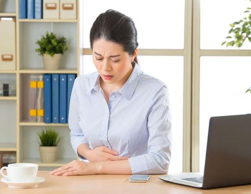 Perut yang Terasa Panas? Apa Sebabnya?