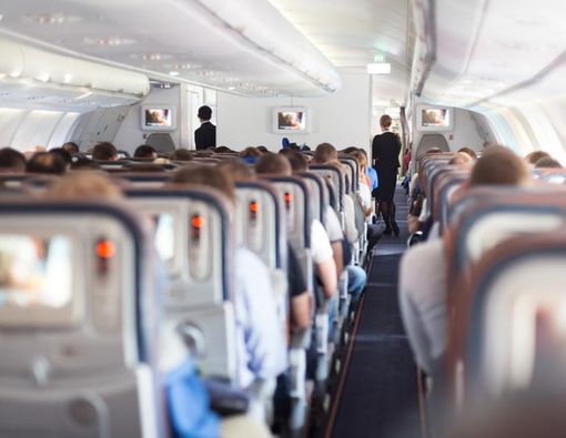 5 Kiat Sehat Naik Pesawat