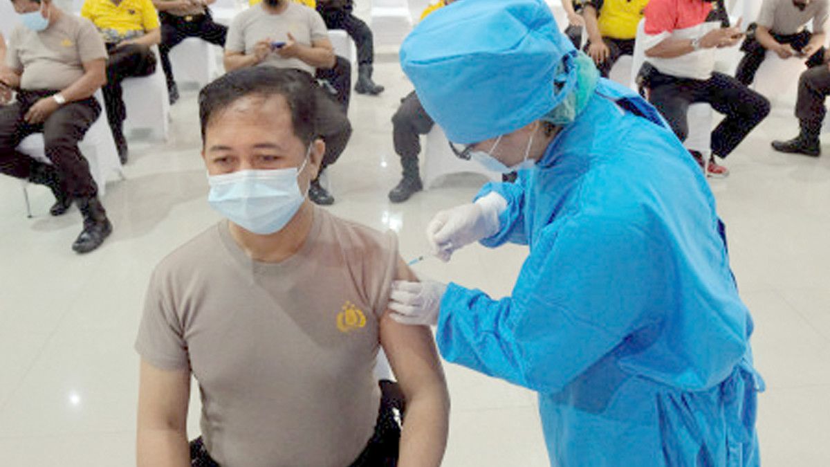 Mengapa Efek Samping Vaksin COVID-19 Bikin Lelah dan Mengantuk?