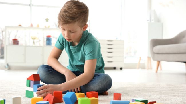 Kenali Sejak Dini Tanda Autisme pada Anak