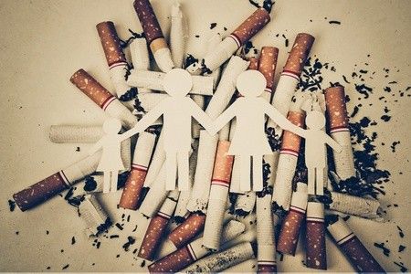Ada Apa dengan Suku Anak Dalam dan Rokok?