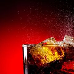 Manfaat dan Bahaya Minuman Bersoda bagi Kesehatan Tubuh Anda