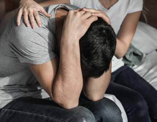 Cara Tepat Menghadapi Orang yang Mencoba Bunuh Diri