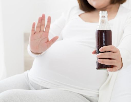 Konsumsi Minuman Bersoda Saat Hamil, Apa Bahayanya?