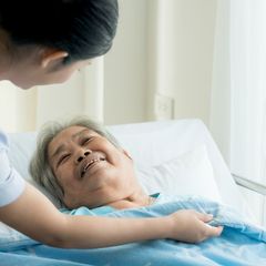 Plus-Minus Menitipkan Orang Tua ke Panti Jompo