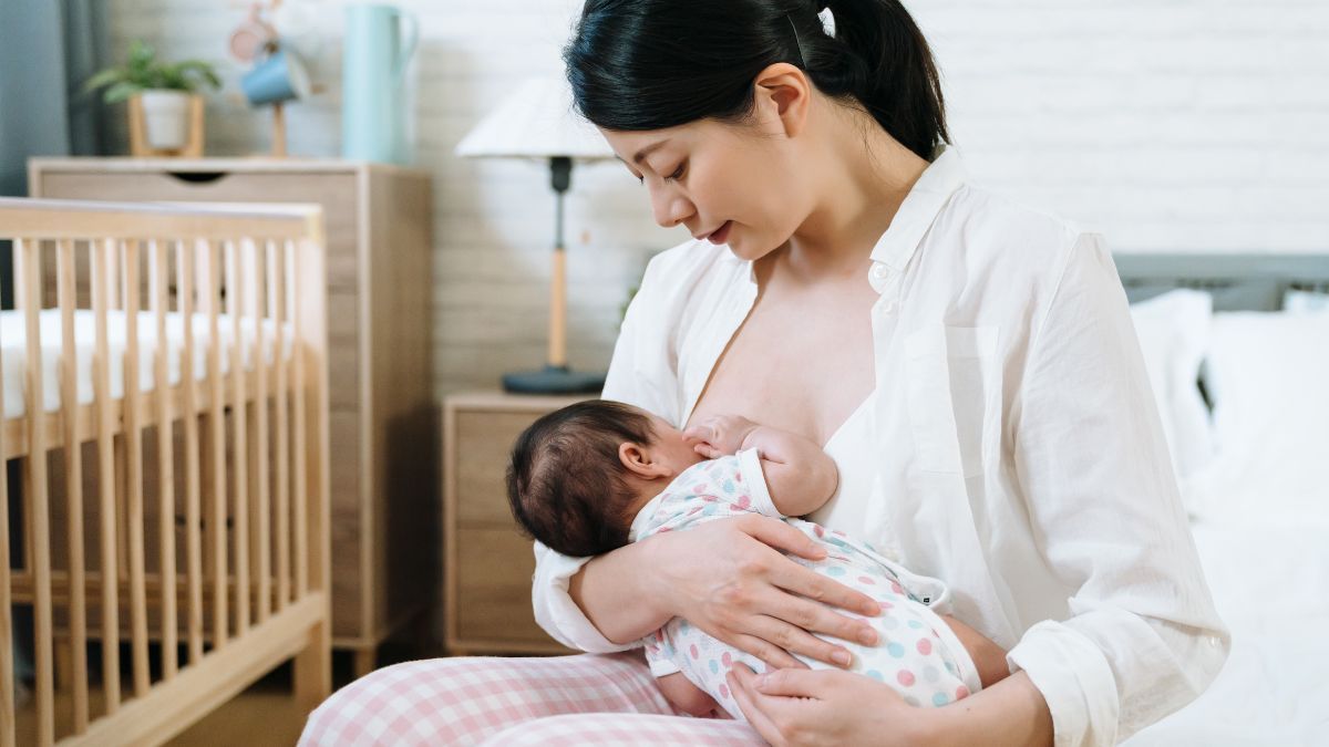10 Cara Membangunkan Bayi untuk Menyusu