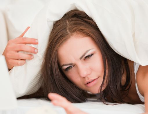 Penyebab Wajah Bengkak saat Bangun Tidur