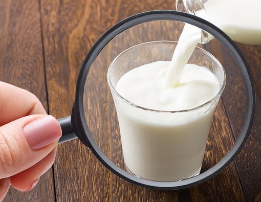 Penyebab Alergi Susu Sapi pada si Kecil