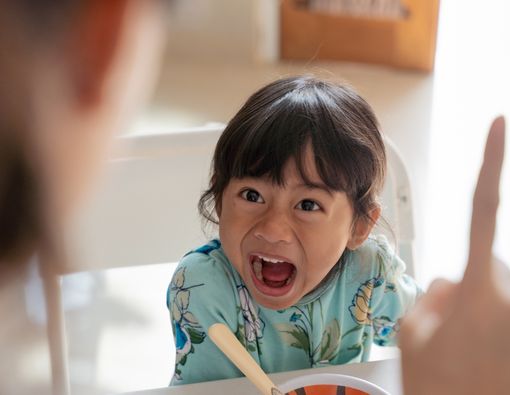 Anak Sering Main Gadget Lebih Mudah Tantrum dan Depresi