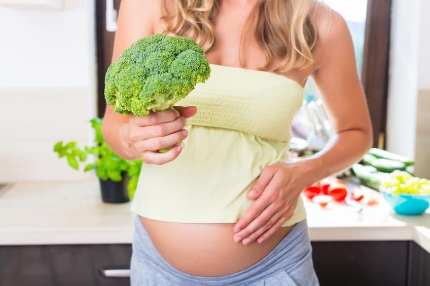 Tips Makan Sayuran Mentah Bagi Ibu Hamil