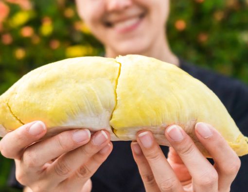 Benarkah Kulit Durian Bisa Atasi Jerawat? Ini Kata Dokter