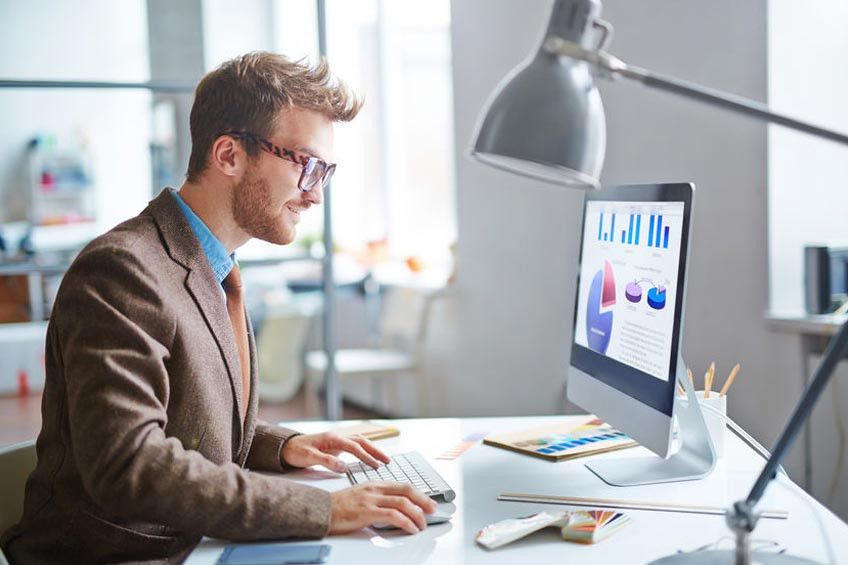 Berapa Lama Mata Boleh Memandang Layar Komputer?