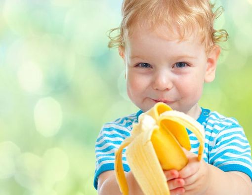 Kiat Memberikan Finger Food untuk Si Kecil