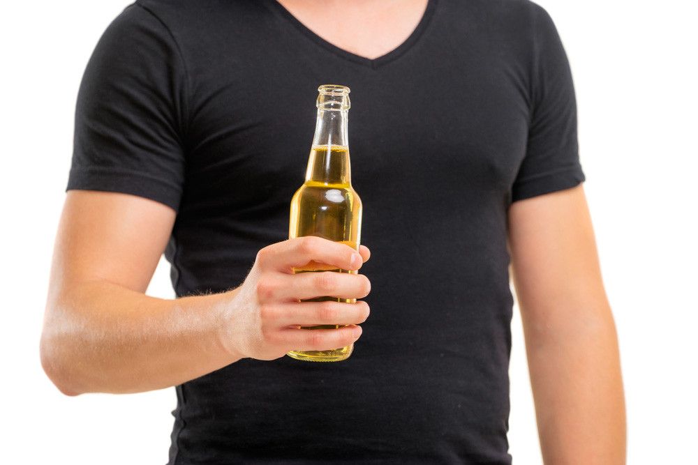 Kenali 5 Bahan yang Sering Diracik Jadi Miras Oplosan