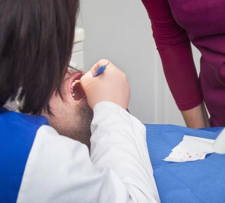 Penanganan Gusi Berdarah bagi Penderita Diabetes