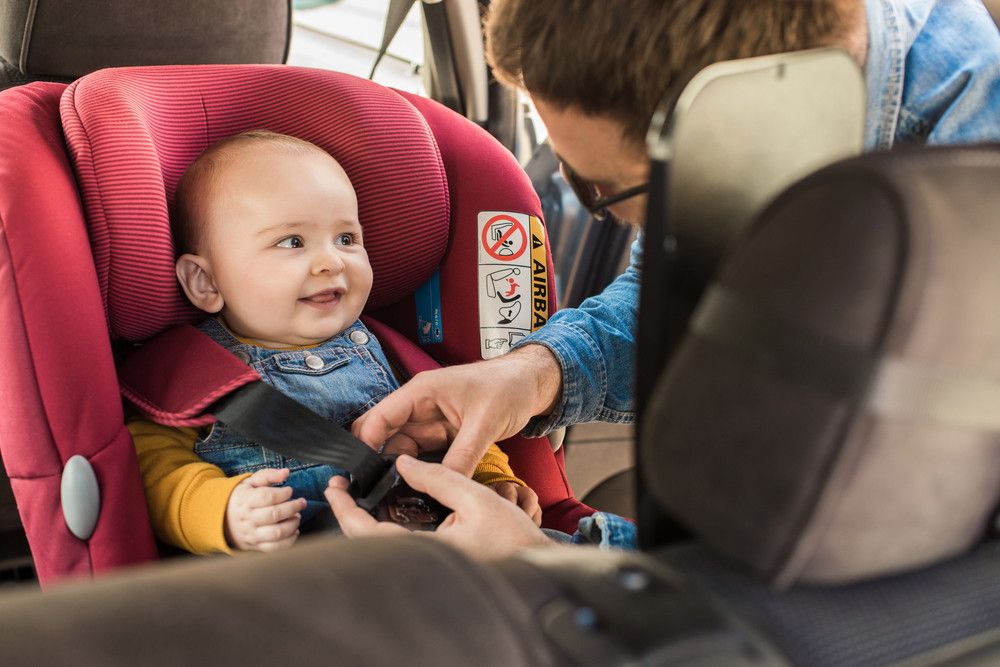 Liburan Tahun Baru, Pentingkah Car Seat untuk Anak?