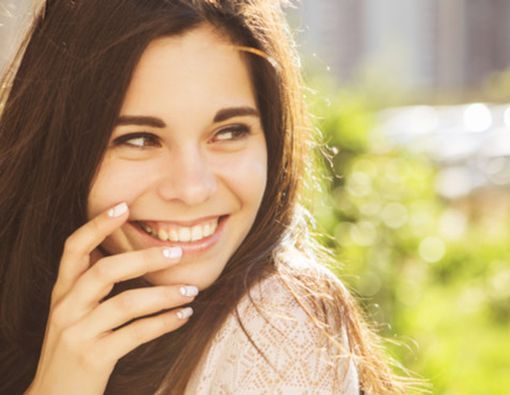 5 Tips Tetap Bahagia Usai Putus Cinta