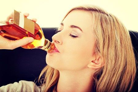 Pantangan Makanan Jika Ingin Wajah Awet Muda