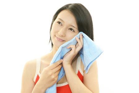 Cara Mengecilkan Pori-Pori Wajah